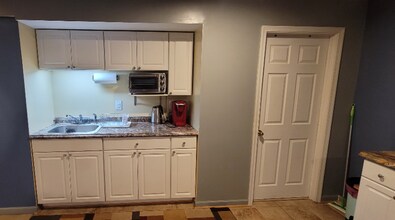 18209 Camdenhurst Dr in Gainesville, VA - Building Photo - Building Photo
