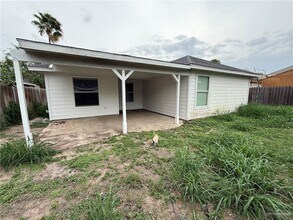 5 Swallow Ave in McAllen, TX - Building Photo - Building Photo