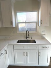 636 E 87th St in Los Angeles, CA - Building Photo - Building Photo