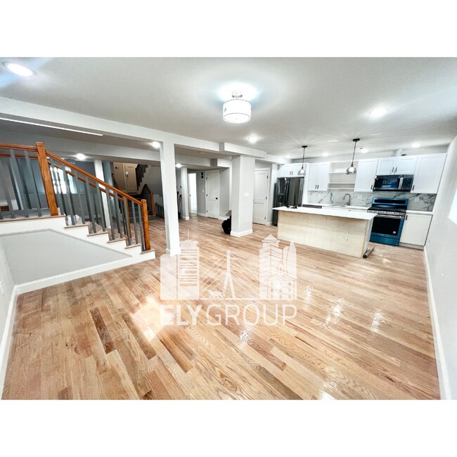 33 Lincoln St, Unit 31-1 in Medford, MA - Building Photo - Building Photo