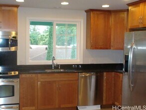 84 Kane‘ohe Bay Dr in Kailua, HI - Building Photo - Building Photo