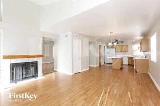 7861 Mt Shasta Cir in Las Vegas, NV - Building Photo - Building Photo