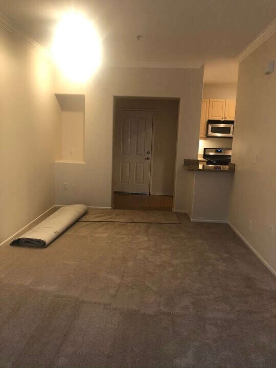 3329 Watermarke Pl, Unit 3329 in Irvine, CA - Building Photo