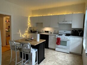 32 Chatham St, Unit 2 in Cambridge, MA - Foto de edificio - Building Photo