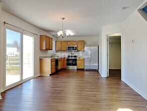 1162 Edgewater Way in Alexandria, KY - Foto de edificio - Building Photo