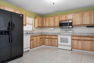 3550 NW 95th Terrace in Sunrise, FL - Building Photo - Building Photo