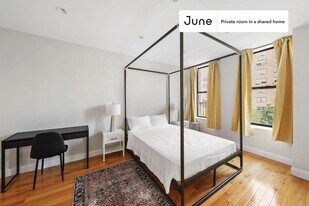 Room in Shared 4 bed/2 bath home in New York, NY - Building Photo