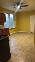 375 6th Ave W, Unit 1 in Newark, NJ - Building Photo - Building Photo