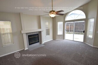 178 Pinedale Ave in Sacramento, CA - Foto de edificio - Building Photo