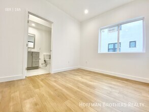 6712 Willoughby Ave in Los Angeles, CA - Building Photo - Building Photo