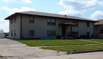 1110 SE Belmont Dr in Ankeny, IA - Building Photo