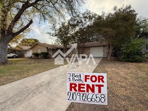 4322 Eagle Nest Dr in San Antonio, TX - Building Photo - Building Photo