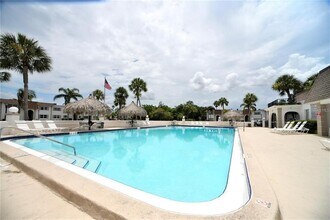 337 S McMullen Booth Rd, Unit Bedroom 2 private in Clearwater, FL - Building Photo - Building Photo