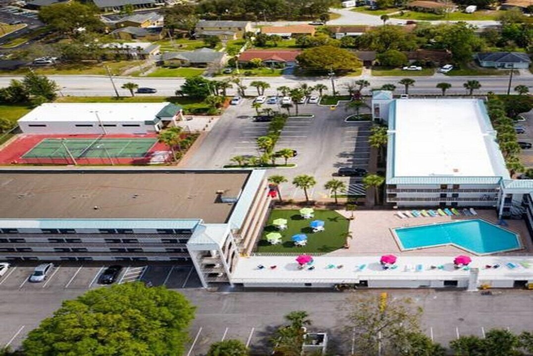 1500 N Thacker Ave in Kissimmee, FL - Building Photo