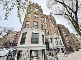 3433 N Elaine Pl, Unit 2R in Chicago, IL - Building Photo