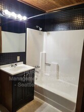 802 9th St SW in Puyallup, WA - Building Photo - Building Photo