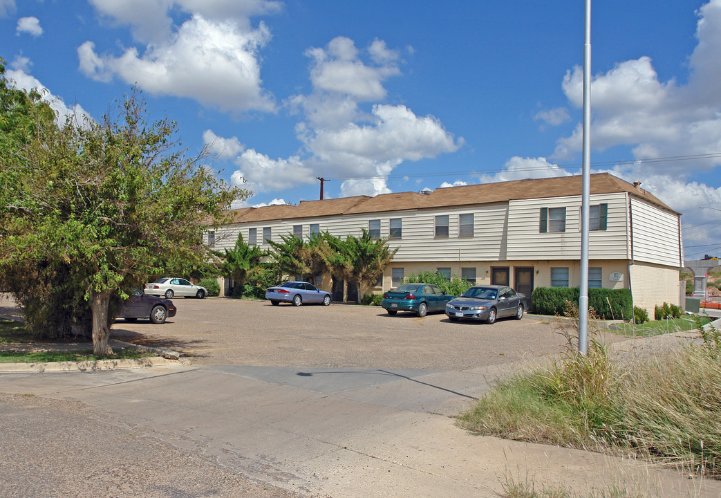 4406 21st St in Lubbock, TX - Building Photo