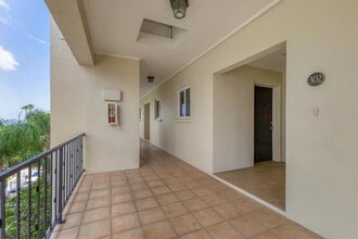 301 S Gulfstream Ave in Sarasota, FL - Building Photo - Building Photo