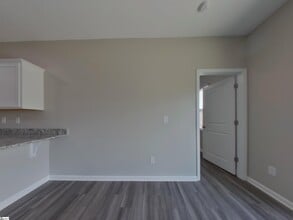 210 Sweetgrass Ln in Powdersville, SC - Building Photo - Building Photo