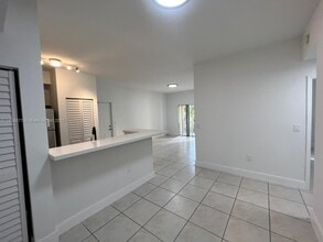 7220 NW 114th Ave, Unit 204 in Doral, FL - Building Photo - Building Photo