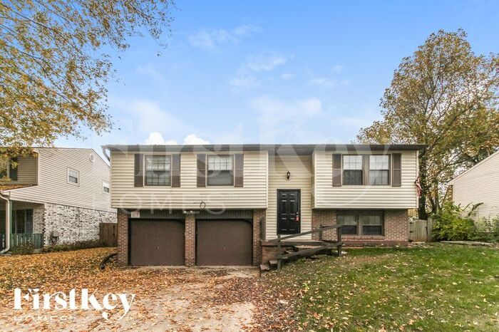 5801 Somers Dr in Indianapolis, IN - Building Photo