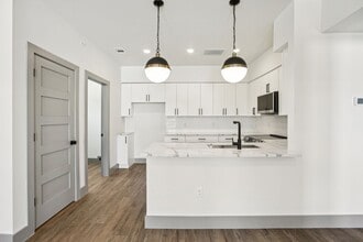 2450 Wickersham Ln in Austin, TX - Building Photo - Building Photo