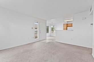 5710 E Tropicana Ave in Las Vegas, NV - Building Photo - Building Photo