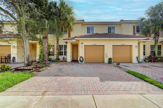 3258 NW 32nd Terrace in Lauderdale Lakes, FL - Building Photo - Building Photo