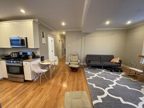 183 River St, Unit 3 in Cambridge, MA - Building Photo - Building Photo