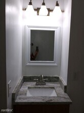 5737 Shore Blvd S in Gulfport, FL - Building Photo - Building Photo