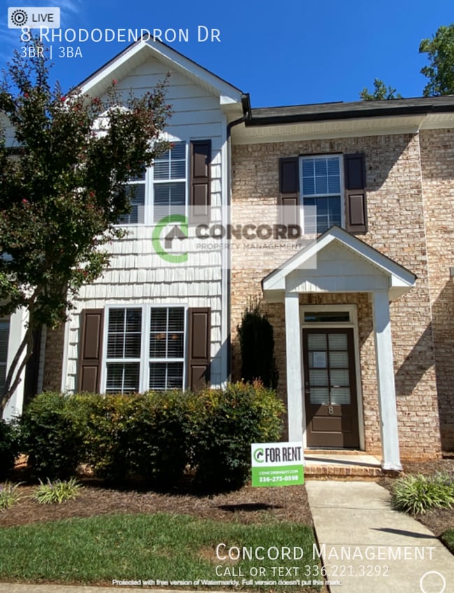 8 Rhododendron Dr