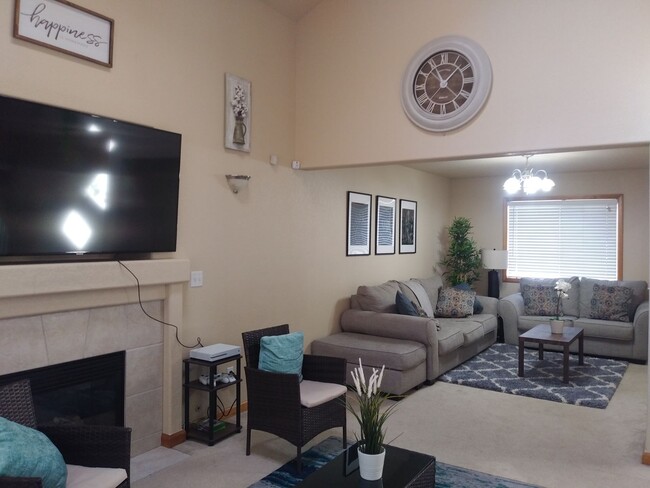 2914 Campus Prairie Loop NE in Lacey, WA - Building Photo - Building Photo