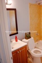 107 W Newcomb Rd in Oak Ridge, TN - Building Photo - Building Photo