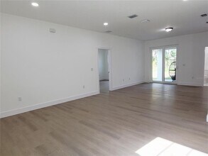 1751 Nandina Ct NW in Palm Bay, FL - Building Photo - Building Photo