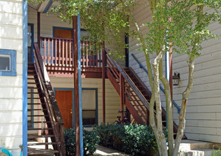 1620 Waterston Ave in Austin, TX - Building Photo - Building Photo