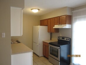 631 Cedarwood Dr in Mandeville, LA - Building Photo - Building Photo