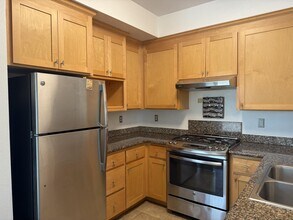 208 Bay St in Santa Cruz, CA - Building Photo - Building Photo