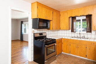536 Mulberry Cir in Manteca, CA - Building Photo - Building Photo