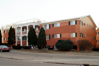 Ballenger Manor in Flint, MI - Building Photo - Building Photo