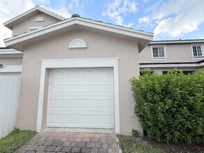 14240 SW 275th St in Homestead, FL - Building Photo - Building Photo