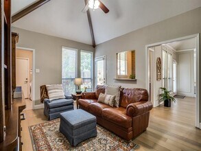 6215 Crested Butte Dr in Dallas, TX - Building Photo - Building Photo