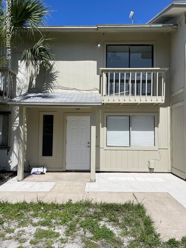 property at 4013 Tree Ridge Ln NE