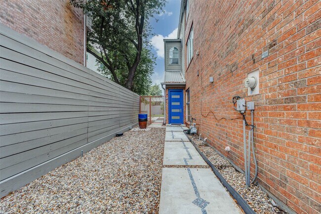 property at 1222 Marconi St