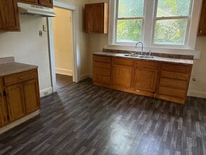 918 Gray Ave NE in Winston-Salem, NC - Building Photo - Building Photo