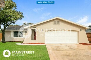 7021 Moravian Dr in Port Richey, FL - Building Photo