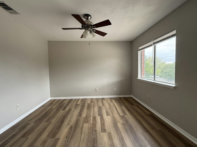 property at 1690 Hofheinz St