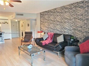 2061 NW 47th Terrace in Lauderhill, FL - Building Photo - Building Photo