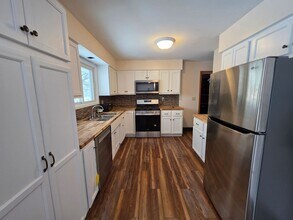 13905 15 Mile Rd in Marshall, MI - Building Photo - Building Photo