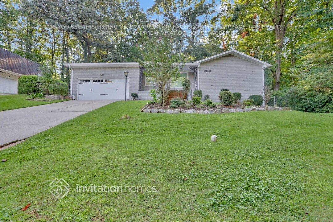 2330 Troy Cove Rd in Decatur, GA - Building Photo