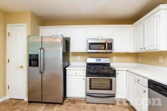 6610 Waveland Dr in Cumming, GA - Building Photo - Building Photo